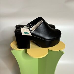 🖤 NWT CHUNKY HEEL CLOGS - A NEW DAY